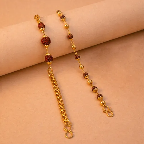 661369331_Rudraksha-Rakhi-Combo-For-Bhaiya- Bhabhi.webp